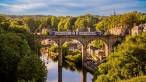 Train over Knaresborough Viaduct
